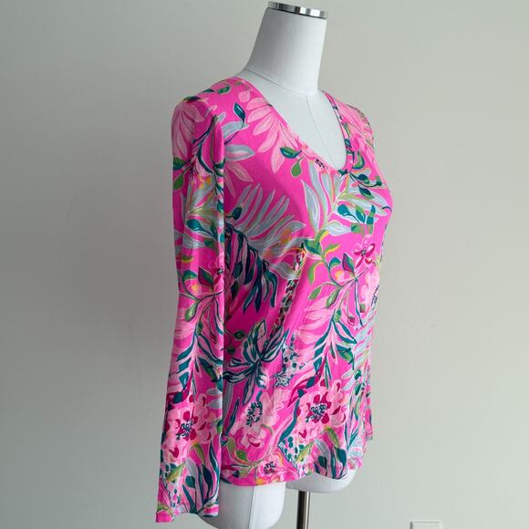 Lilly Pulitzer Top Womens XS Pink Floral Long Sleeve PJ Knit Plumeria I'm feline - Picture 2 of 10